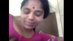 माँ ने ताऊ का लंड कबूल किया
